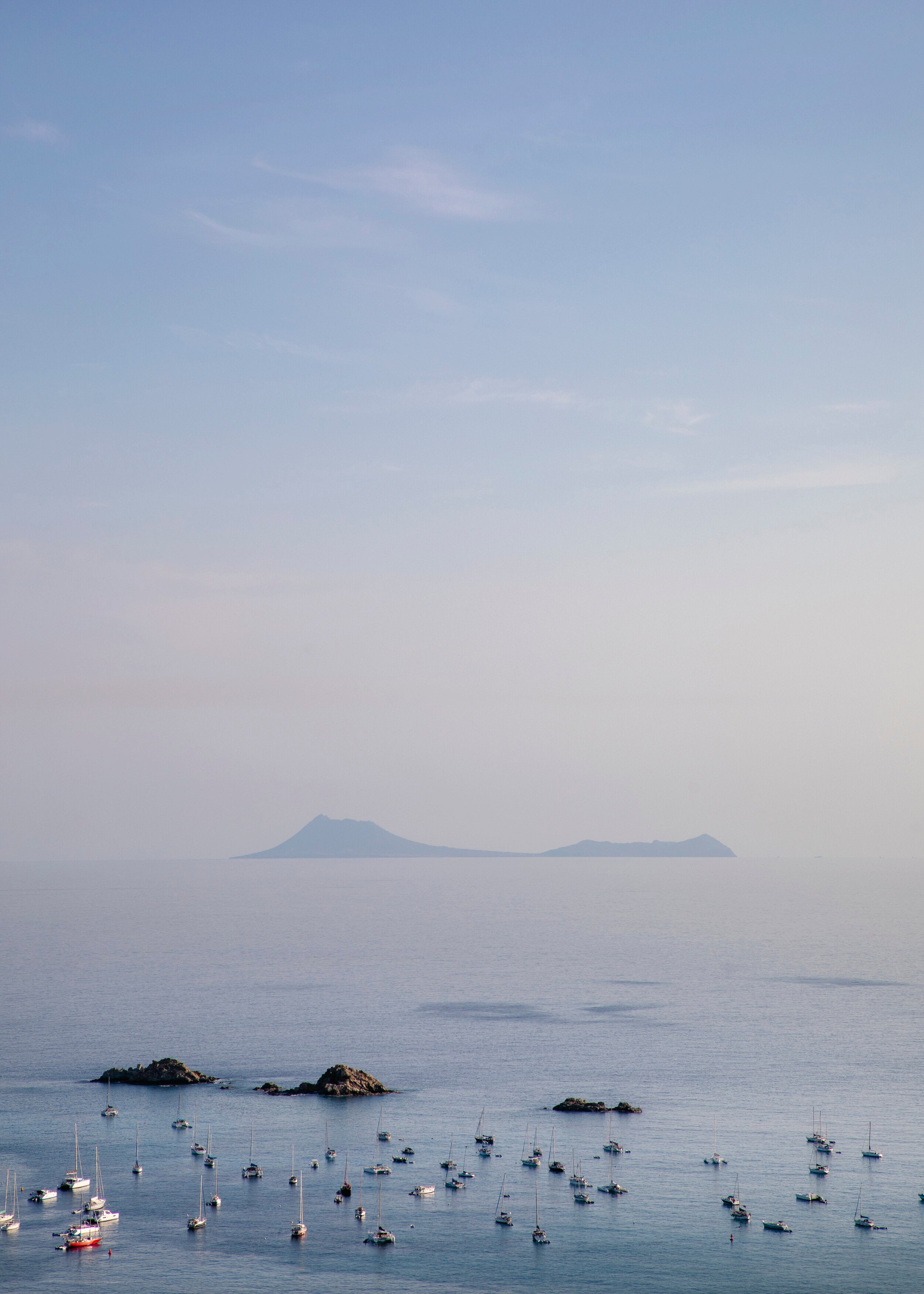 Les Petits Bateaux by Emily Lab