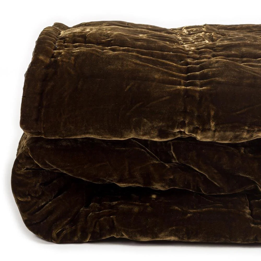 Goa by Night Quilt in Owaka, from Le Monde Sauvage by Beatrice Laval